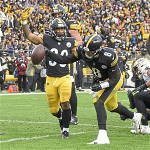 Steelers' pass-rush duo is reunited, and it already looks dominant