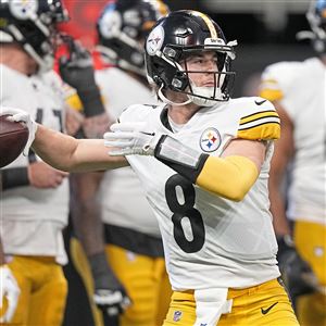 Knee injury to Pat Freiermuth dampens the Steelers' Week 18 win over the  Browns - Behind the Steel Curtain