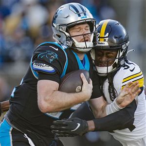 Steelers Assistant Brian Flores a 'Favorite' to Land Browns DC Job