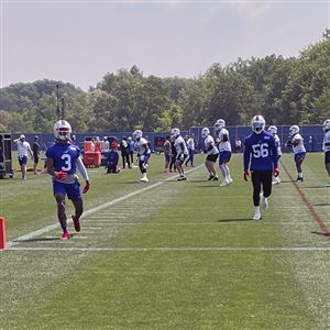 Damar Hamlin in tears presenting Bills training staff Pat Tillman Award