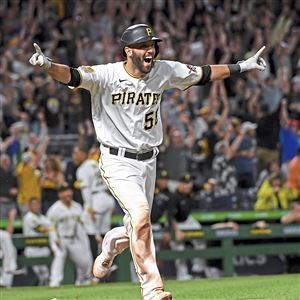 Jacob Stallings, last man left, lifts Pirates to walk-off win over