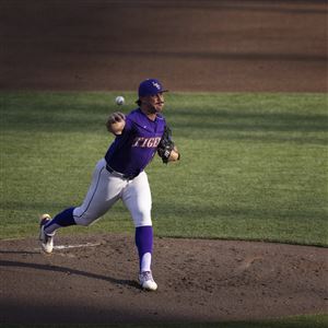 LSU baseball: Tigers must regroup at CWS after historic loss