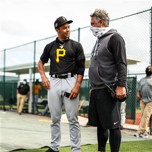 Pirates in MLB's 1st minority lineup honored 50 years later