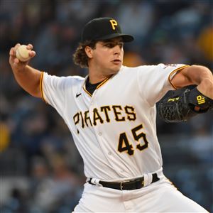 Diamondbacks claim Cole Tucker from Pirates