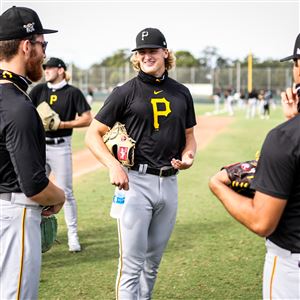 Oscar Marin named Pirates' pitching coach