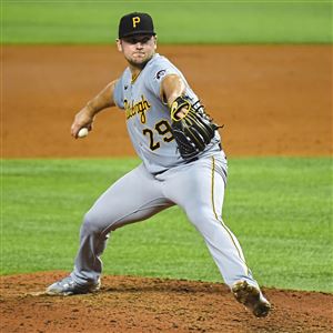 Chris Stratton aims to turn 'elite-type' stuff into results in Pirates  bullpen