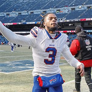 Colts, Texans honor injured Bills safety Damar Hamlin with pregame