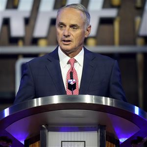 Rob Manfred vows to not repeat mistakes with uniform patches