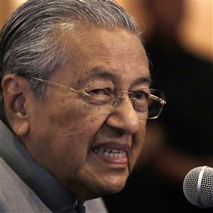New Malaysian Prime Minister Mahathir Mohamad speaks during a news conference at the Perdana Leadership Foundation in Putrajaya, Malaysia, on May 14, 2018.