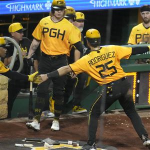 Who woulda thought?': Former Pirates Jacob Stallings, Josh Bell savor  special night at PNC Park