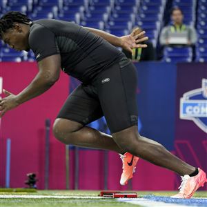 WATCH: Mississippi State offensive tackle Charles Cross runs blazing 40  time at NFL Scouting Combine