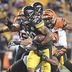 What rivalry? Le'Veon Bell and the Steelers defense do it again in a 29-14  win vs. the Bengals