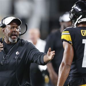 Steelers don 'DD' sticker on their helmets in honor of the Darryl Drake -  Behind the Steel Curtain