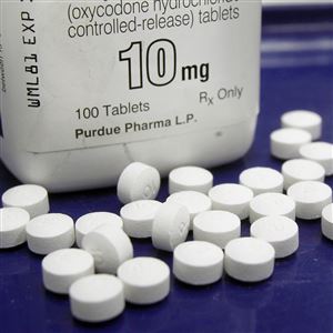 Legislation that would have compelled insurance companies to cover versions of opioids that are hard to snort, smoke or inject has died for this session, following a last-minute flurry of amendments and resulting opposition by the Pennsylvania Medical Society.