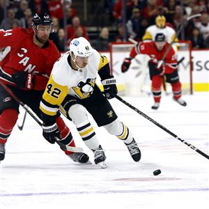 Shakeup on 2nd line helps snap Evgeni Malkin, Jason Zucker out of