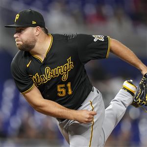 Mets get DH Vogelbach from Pirates in trade for reliever