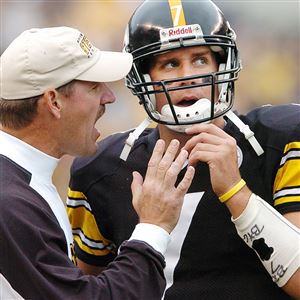 Ben Roethlisberger gets warm welcome on ice as Penguins honor retired  Steelers quarterback