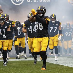 Pittsburgh Steelers Hall of Famer Franco Harris leads the Steelers fans in  the Terrible Towel wave before the start of the game against the Cincinnati  Bengals at Heinz Field in Pittsburgh on