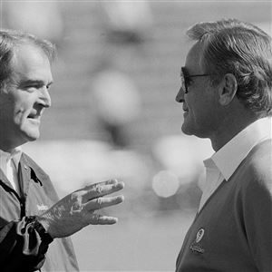 Late Dolphins coach Don Shula honored by U.S. Senate with