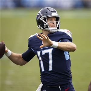 Titans Host Steelers in Battle of 5-0 Teams Sunday at Nissan Stadium