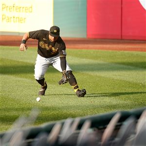 Ke'Bryan Hayes homers with dad Charlie watching in stands