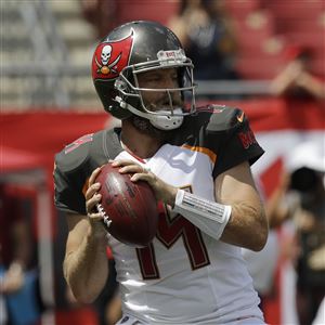 Buccaneers-Eagles All-22: Why Ryan Fitzpatrick and Fitzmagic could