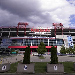 Tennessee Titans Game Postponed With Growing Covid-19 Outbreak - WSJ