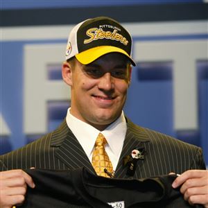 Ben Roethlisberger officially announces his retirement in