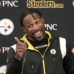 You Think You Know Everything': Rooming With Allen Robinson II Showed George  Pickens Just How Much He Has To Learn - Steelers Depot