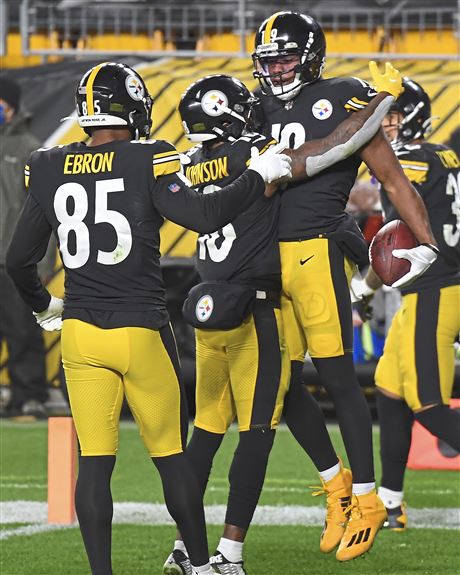 Steelers remain undefeated after 36-10 win against Bengals Sunday