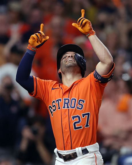 Jose Altuve Clutch Hitting Helps The Astros Tie The World Series