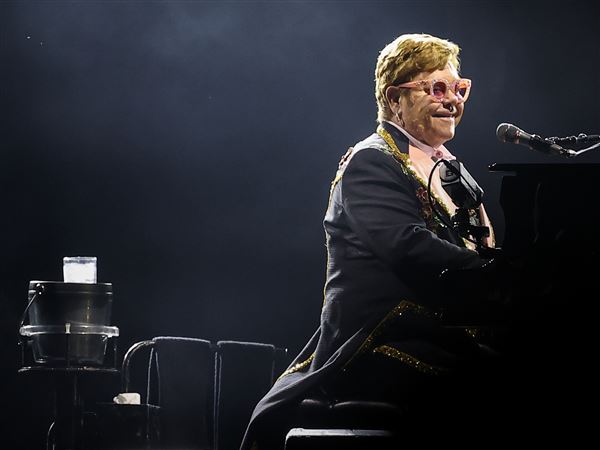 Review: Elton John farewell tour concert in Charlotte NC