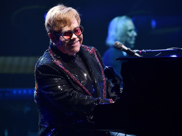 Elton John fans feel the love on the North Shore for PNC Park show