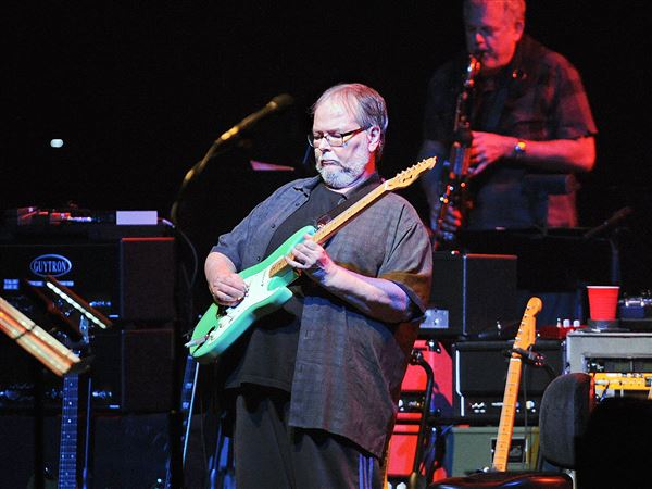Walter Becker Founding Member Of Steely Dan Dies At 67 Leaving Behind A Legacy Of Exquisite Musicianship Pittsburgh Post Gazette