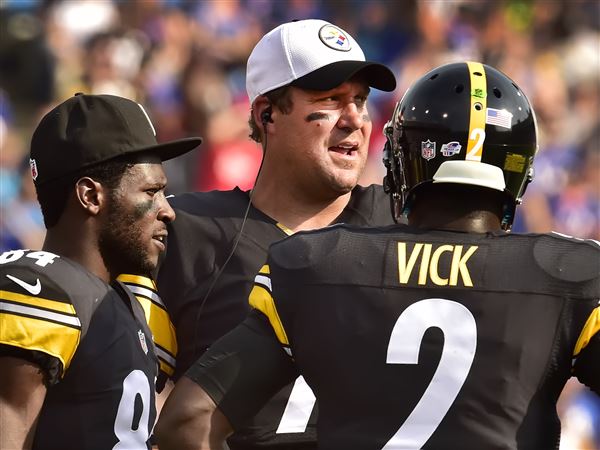 Report: Mike Tomlin was interested in Michael Vick coming to Pittsburgh 