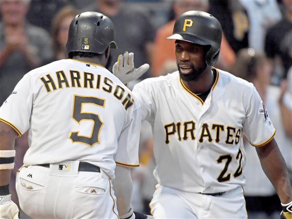 Barry Bonds to return to Pittsburgh to honor Andrew McCutchen