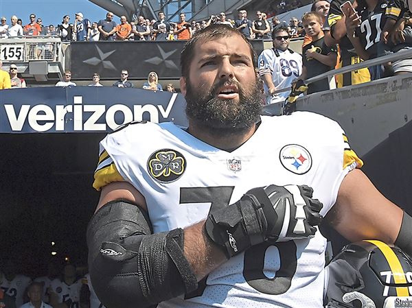 Steelers target Alejandro Villanueva for long-term deal