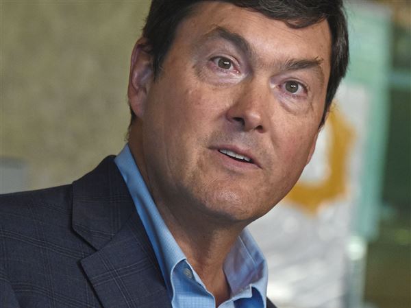 Pittsburgh Pirates fans irate at owner Bob Nutting