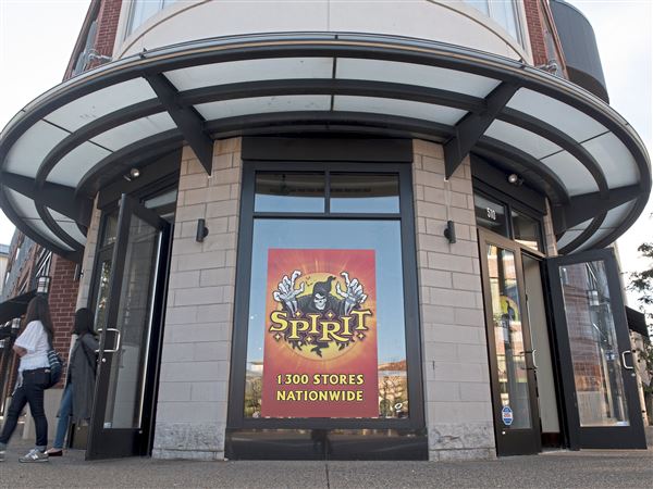 Halloween Store Commerce 2022