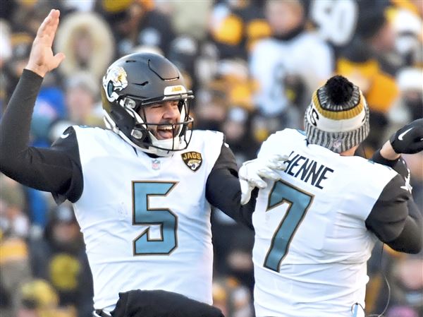 Jaguars Notebook: Blake Bortles knocked down, gets up