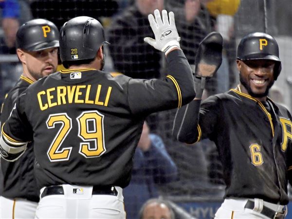 Starling Marte sits again; Pirates mull decision on DL stint