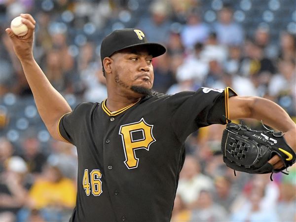 Pirates sign Ivan Nova to 3-year deal