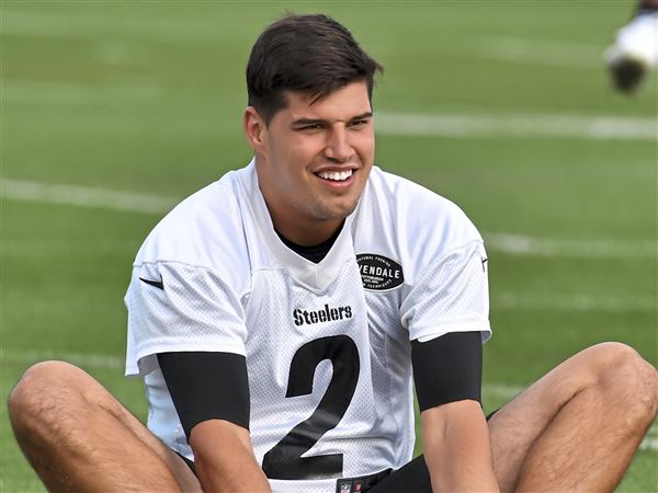 Steelers HC Mike Tomlin calls Mason Rudolph: 'A varsity guy in a