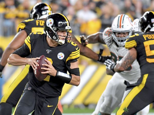 Steelers overcome slow start, drop winless Dolphins 27-14