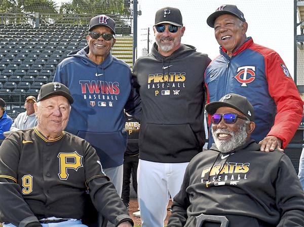 Manny Sanguillen Signed Custom Black Baseball Jersey