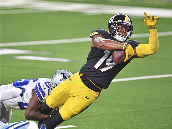 Patrick Mahomes EXTENDS & finds JuJu Smith-Schuster for TD 