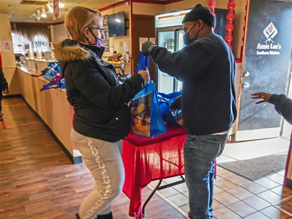 Ambridge Restaurant Owner Shares Thanksgiving Blessings Because Everyone Needs Help Pittsburgh Post Gazette