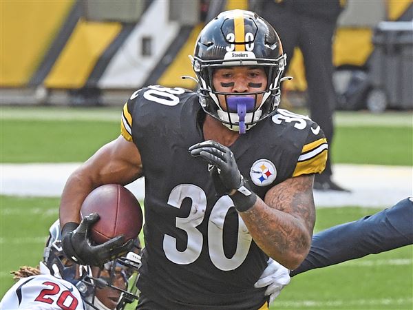 James Conner Feels 'Brand New' And 'Accepted' After Signing With Cardinals  - Steelers Depot