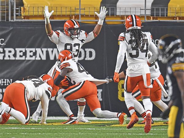 Cleveland Browns beat Pittsburgh Steelers for 1st playoff win since 1994 -  ESPN