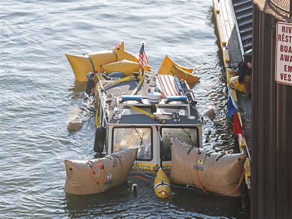 Boat Sinking Outside PNC Park After Being Found Abandoned In River - CBS  Pittsburgh